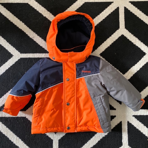 Carter’s OshKosh 2 Piece Snowsuit - Picture 2 of 7